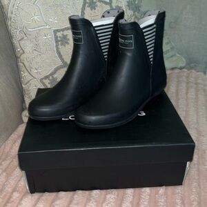 WOMEN'S LONDON FOG PICCADILLY CHELSEA RAIN BOOTS BRAND NEW NEVER WORN SIZE 6M